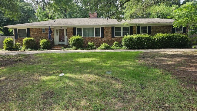 Building Photo - 1446 Audubon Dr SE