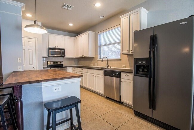 Foto del edificio - 1412 Kittyhawk Dr