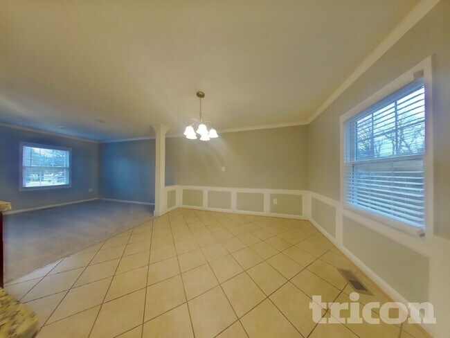 Foto del edificio - 4016 Oakley Dr