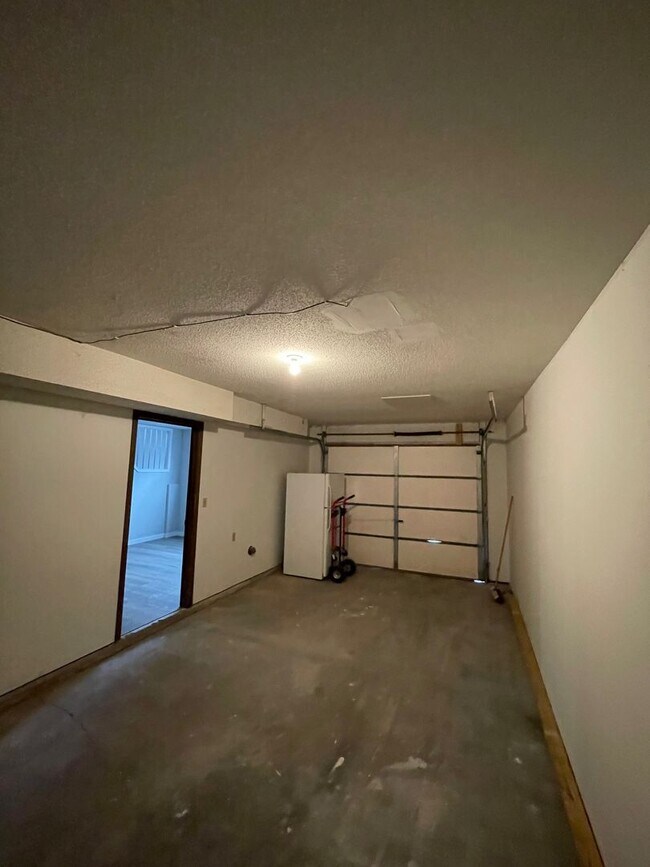 Foto del edificio - 2008 Juniper Dr