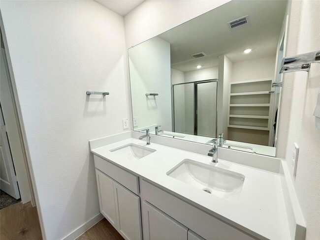 Foto del edificio - 30751 Wicklow Gdns Dr