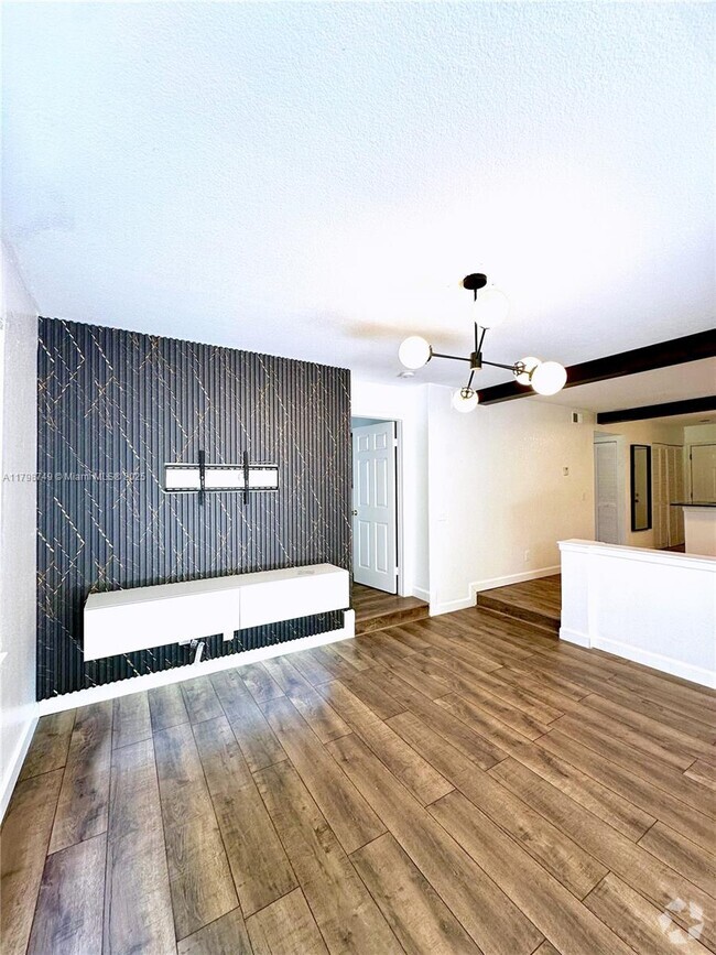 Building Photo - 1725 Palm Cove Blvd