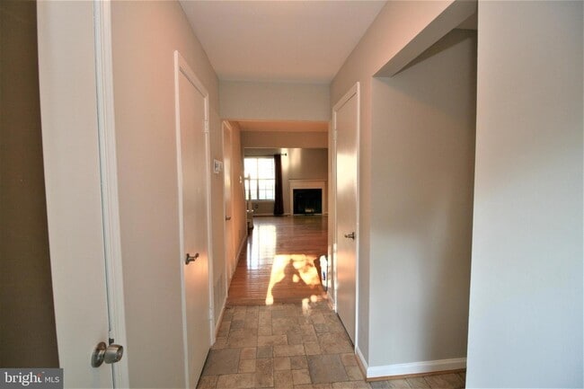 Photo - 114 Barnsfield Ct Townhome