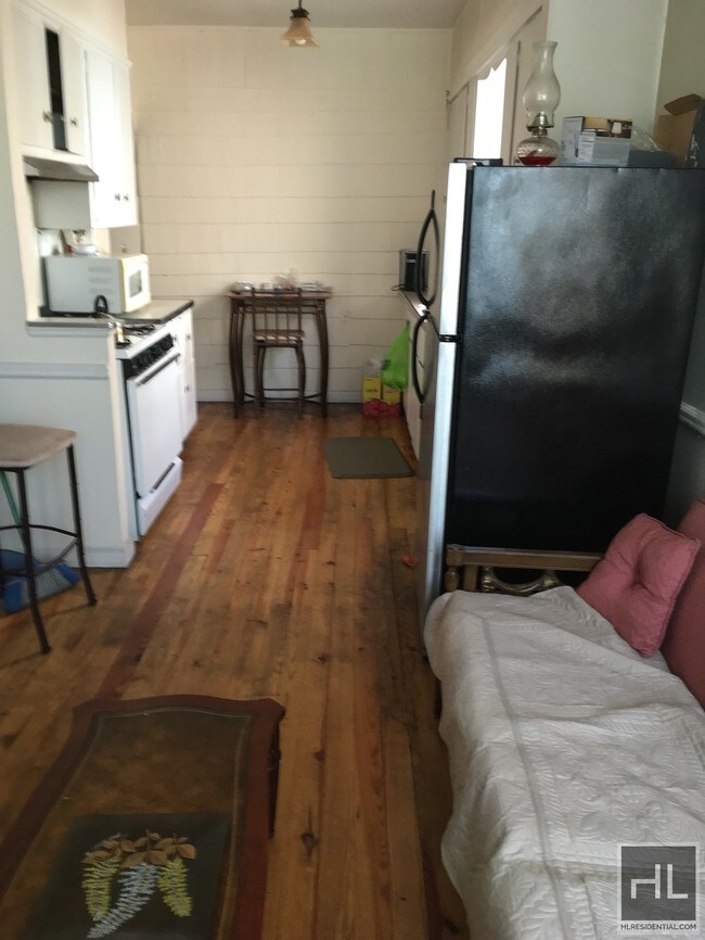 Room For Rent 1000 On Ralph Avenue Apartment In Building Photo Room For Rent 1000 On Ralph Avenue