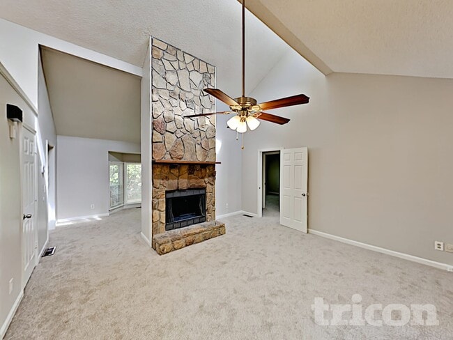 Foto del edificio - 5272 Ferry Creek Ln