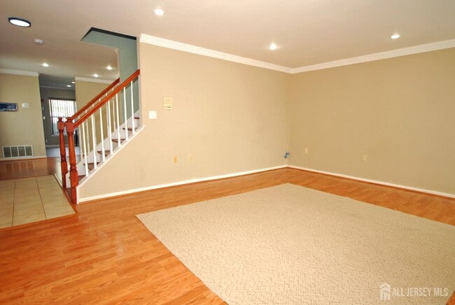 Building Photo - 96 Brewster Cir