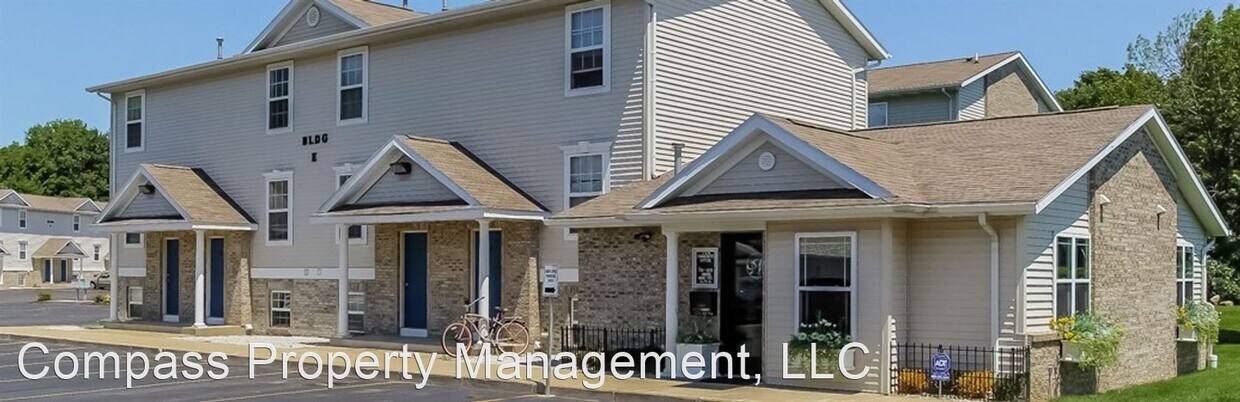 Foto principal - 4477 Lake Michigan Dr