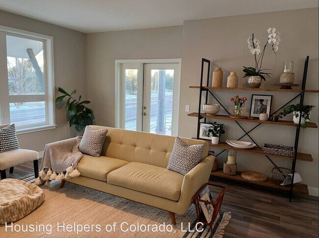 Building Photo - 2 br, 2 bath House - 230 S Cherrywood #204
