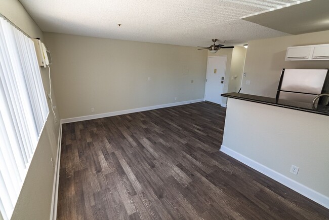 Foto del interior - 700 S. Berendo Ave