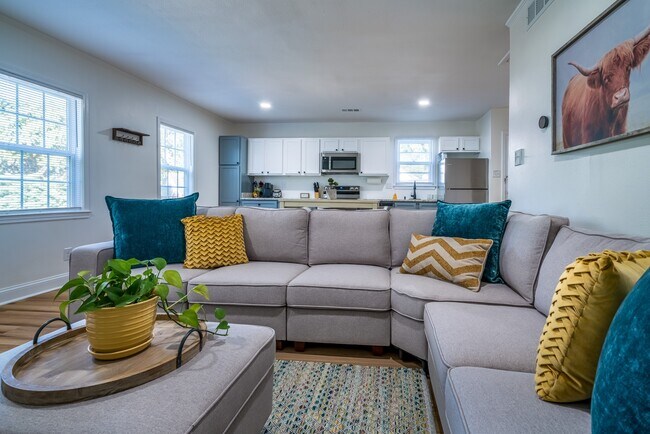 Foto del edificio - 3926 Brennan Dr