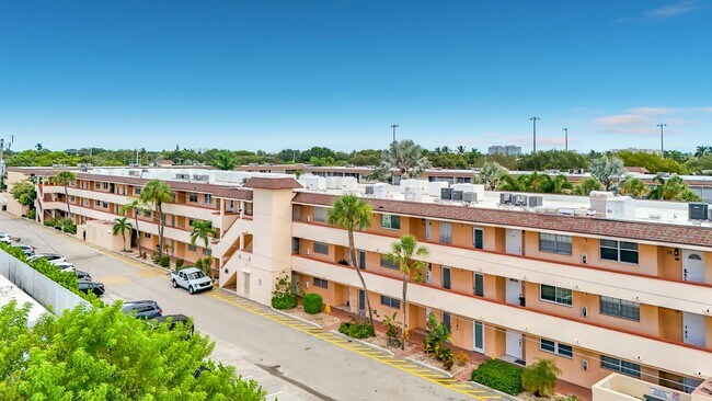 Foto del edificio - 4500 N Federal Hwy