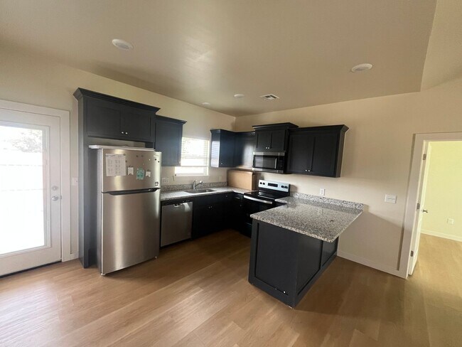 Foto del edificio - Modern 2 Bed, 2 Bath Home in Blackwell