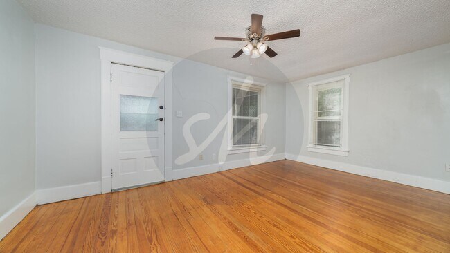 Foto del edificio - 1215 W Colorado Ave