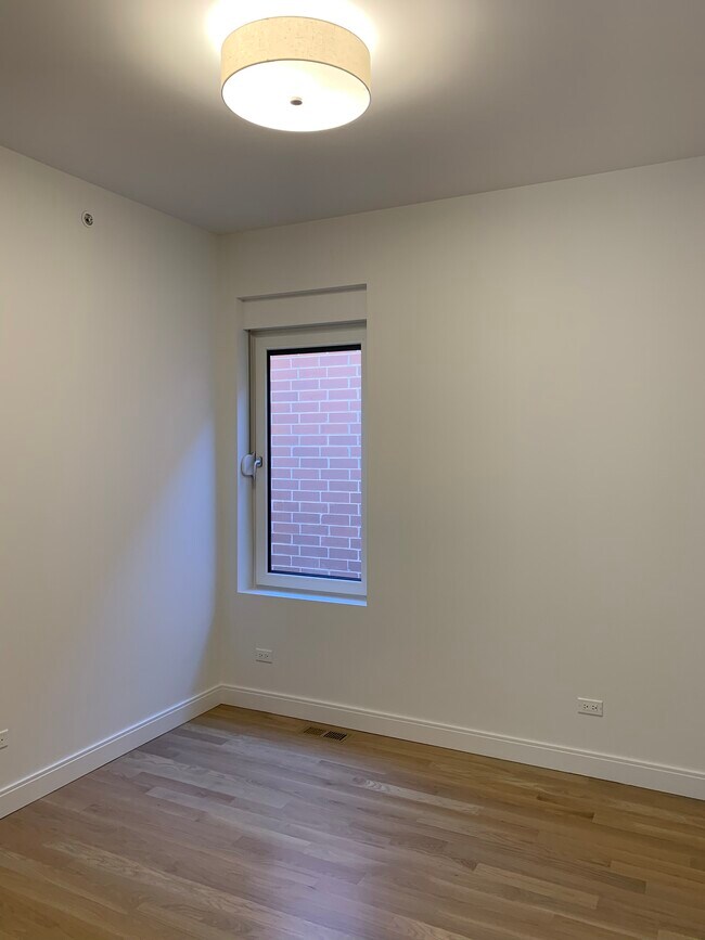 Foto del edificio - 1423 Catalpa W Ave