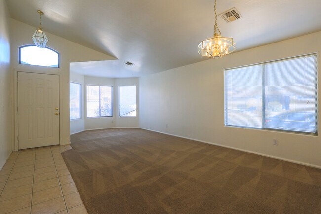 Foto del edificio - 41229 Walker Way