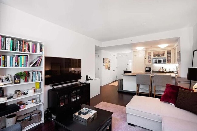 Building Photo - 0 bedroom in New York NY 10069