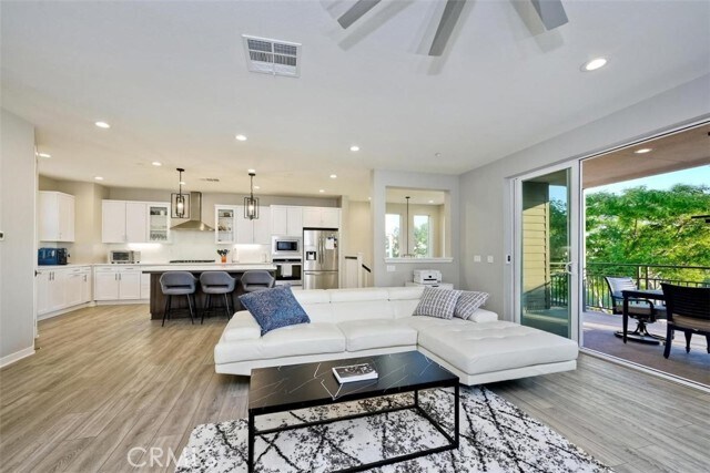 Building Photo - 16242 Camden Cir