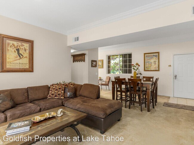 Building Photo - 2 br, 2 bath House - 915 Incline Way #302