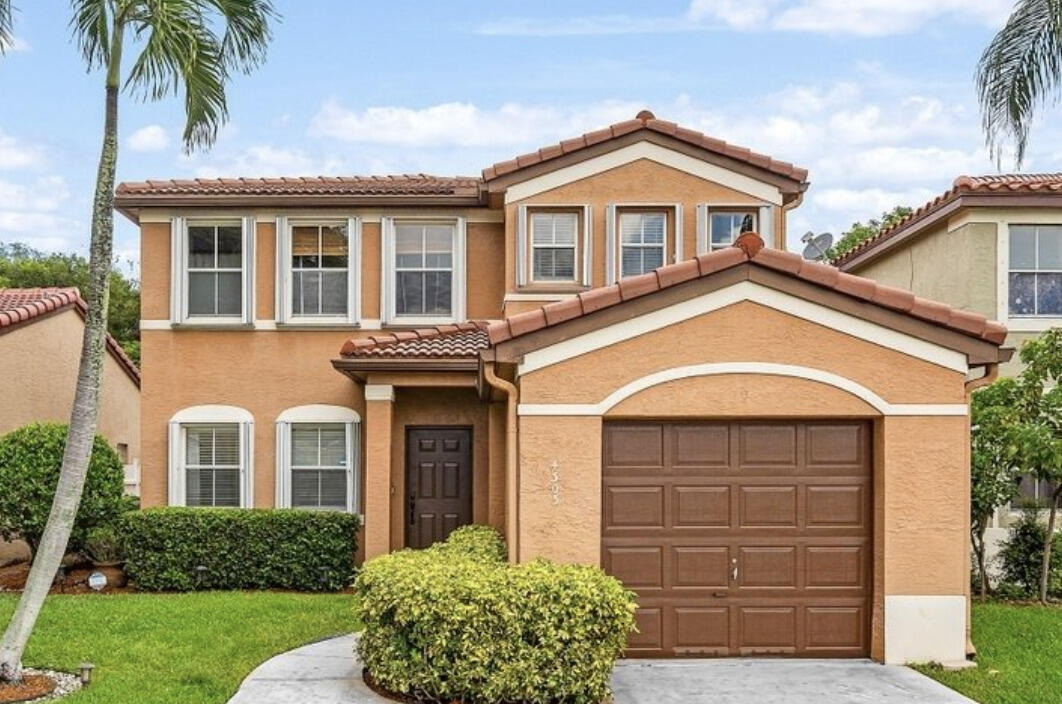 Foto principal - 4303 NW 1st Dr