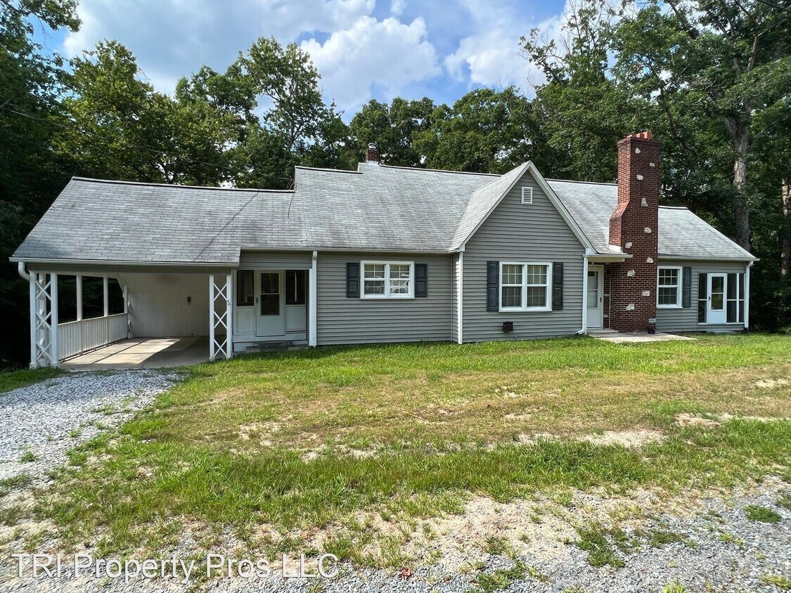 3000 W Lexington Ave Ext, High Point, NC 27262 House Rental in High