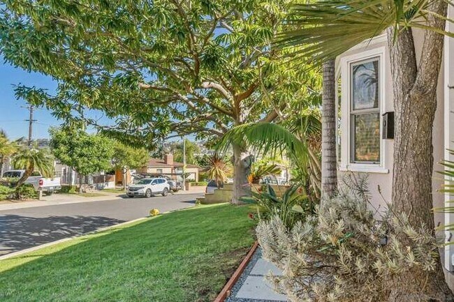 Foto del edificio - 3143 Meadow Grove Dr