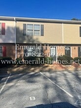 Building Photo - 2130 Kings Gate Cir SW