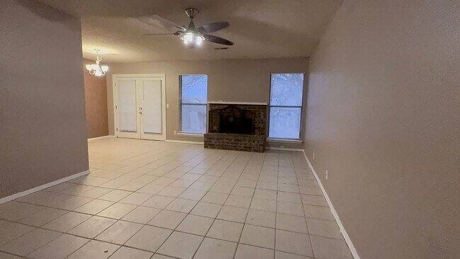 Foto del edificio - For Rent – 3 Bed | 2 Bath Duplex in Broken Arrow Schools