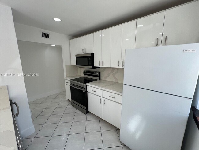 Foto del edificio - 1308 Drexel Ave