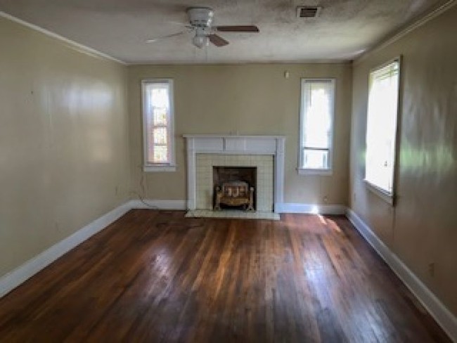Building Photo - 2933 Lower Wetumpka Rd