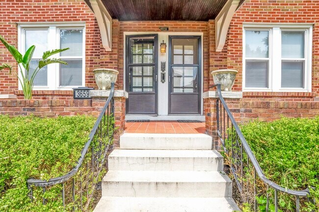 Foto del edificio - 3659 Dover Pl