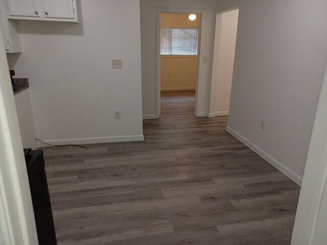 Foto del edificio - 7314 Howton St