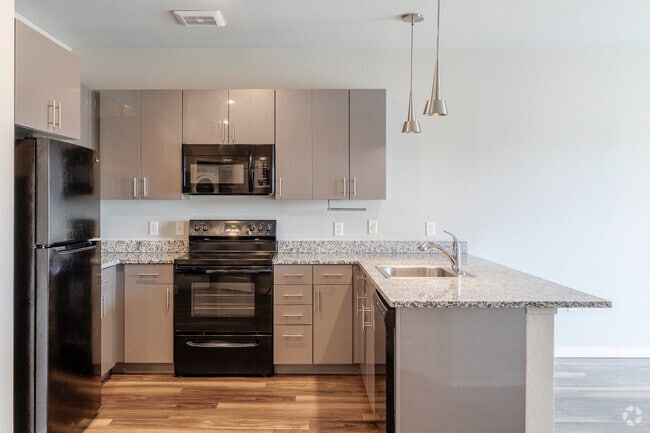 2BR, 2BA - 1,078SF - Eaton Street Apartments