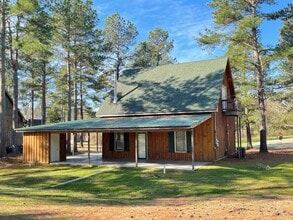Building Photo - 805 Chaptico Rd