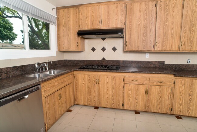 Foto del edificio - 23601 Welby Way