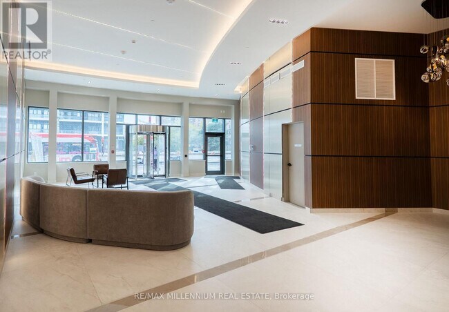 Photo du bâtiment - 5105 Hurontario St