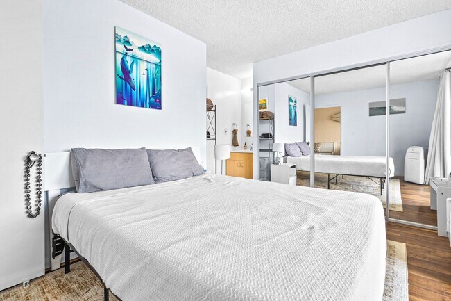 Foto del edificio - Cute and Newly Upgraded 1/1/1 near Ala Moana