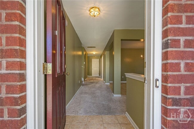 Building Photo - 7 Briarcliff Way