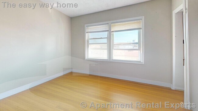 Foto del edificio - 280 McGrath Hwy