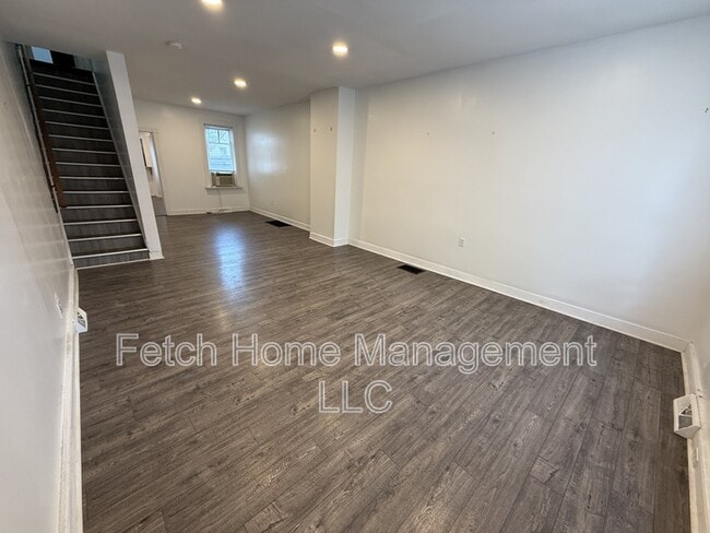 Building Photo - 138 Coral St