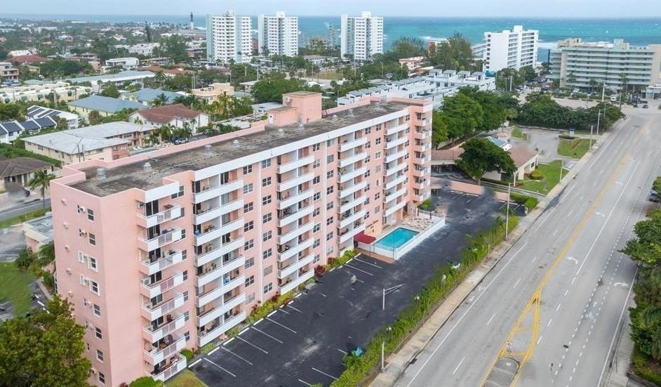 Primary Photo - 3201 NE 14th Street Causeway
