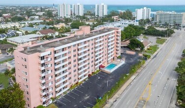 Building Photo - 3201 NE 14th Street Causeway