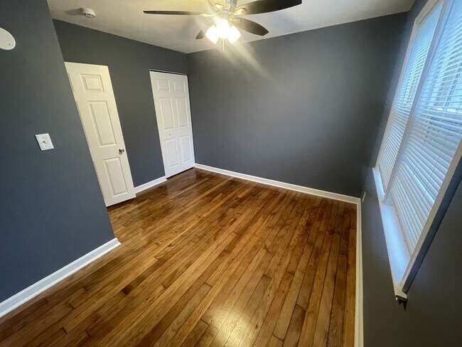 Foto del edificio - Baltimore - 3 bedroom and 1 Bathroom Available!