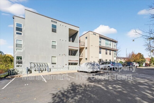 Photo - 5201 S Fox St Apartment