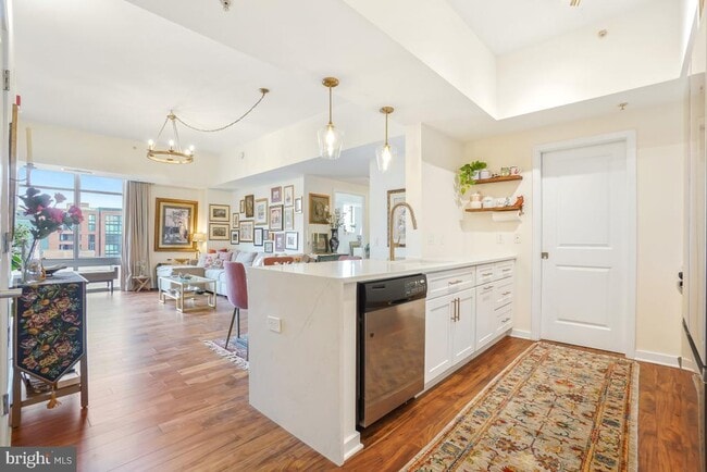 Building Photo - 475 K St NW