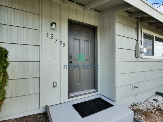 Building Photo - Beautiful 3 beds, 1 bath Single Family Home is available for Rent in Renton!