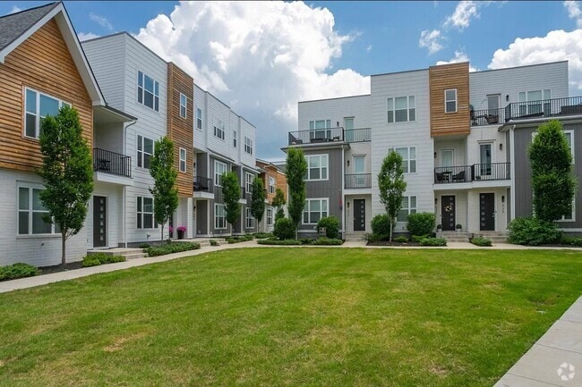 Building Photo - 504 Vernon Cir