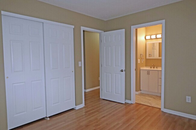 Building Photo - 6808 Centennial Dr