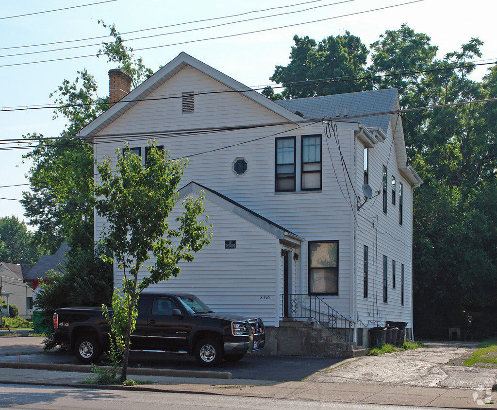 Building Photo - 8350 Vine St