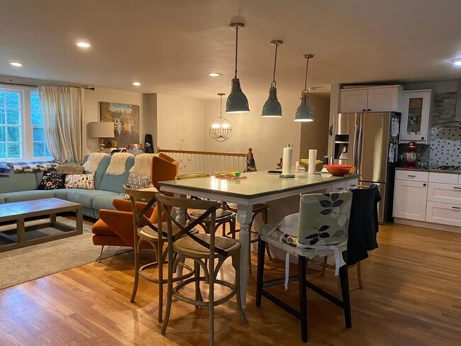 Foto del edificio - 34 Clubhouse Ln