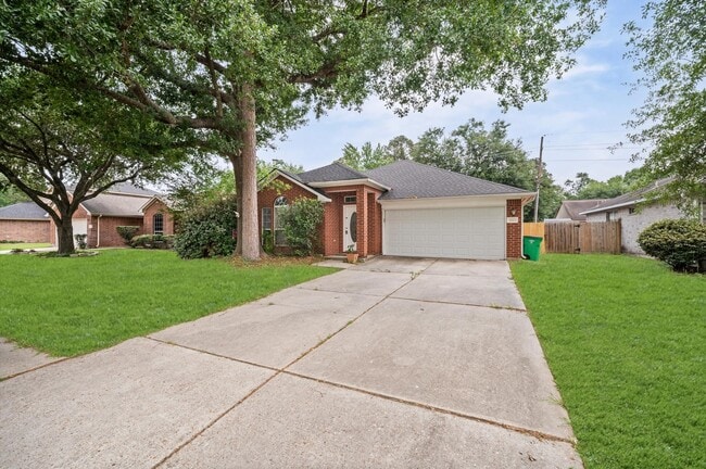 Building Photo - 26115 Cypresswood Dr